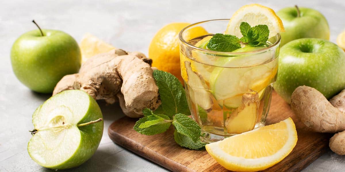 Ingwer Zitrone Apfel Detox Getränk
