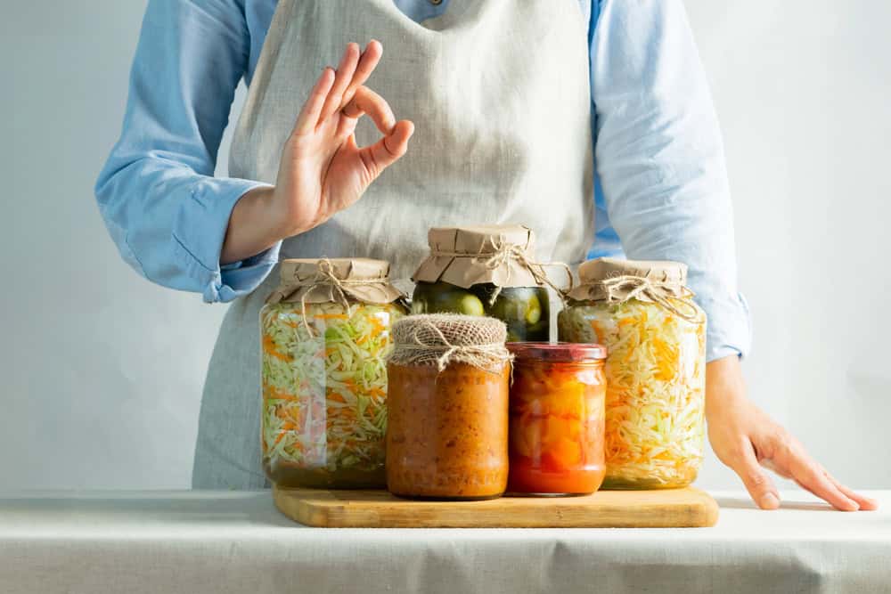 fermentierte Lebensmittel Ansicht fermentierter Lebensmittel in Fermentationsgefäße